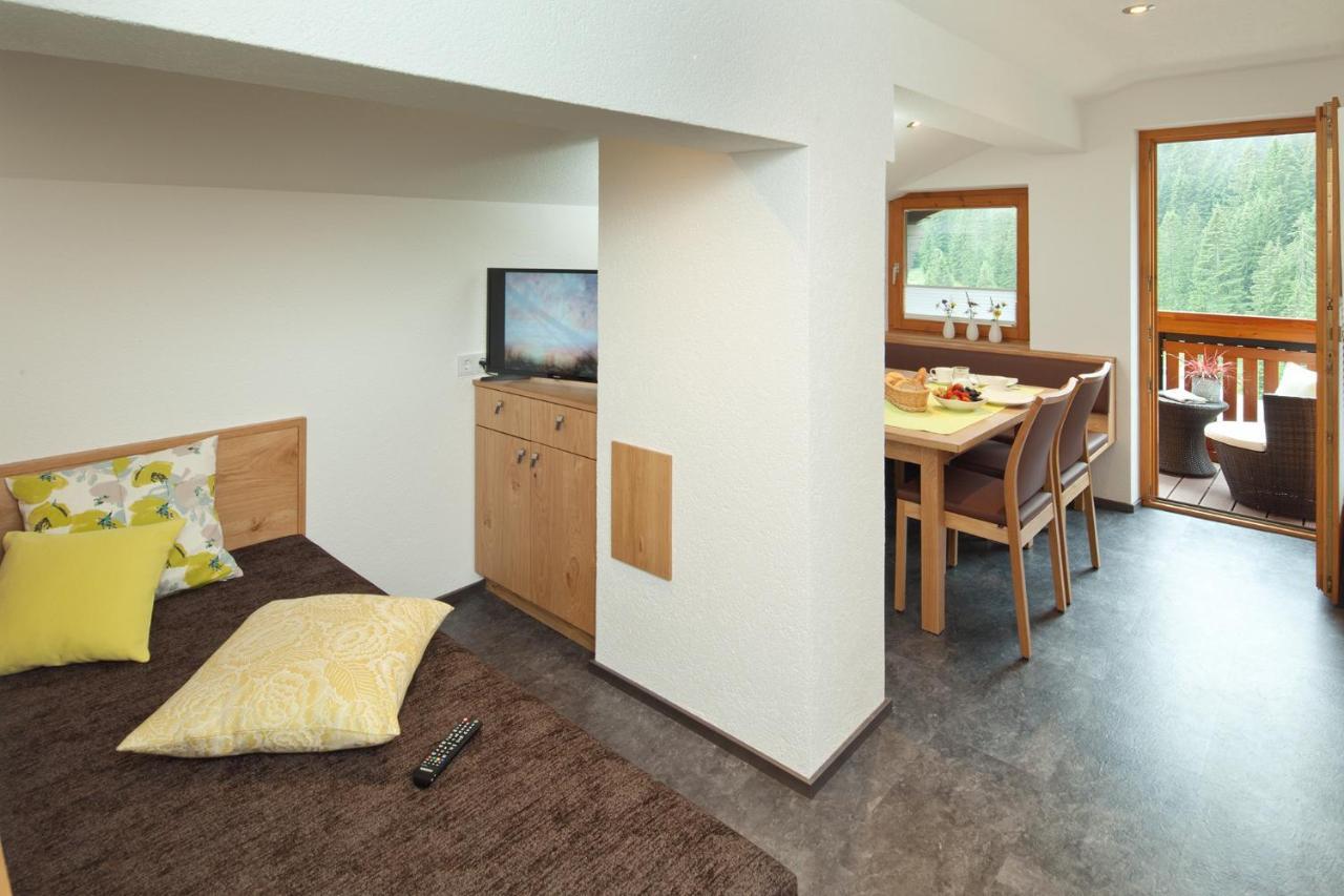 Aparthotel Brunnenhof Damuels Esterno foto