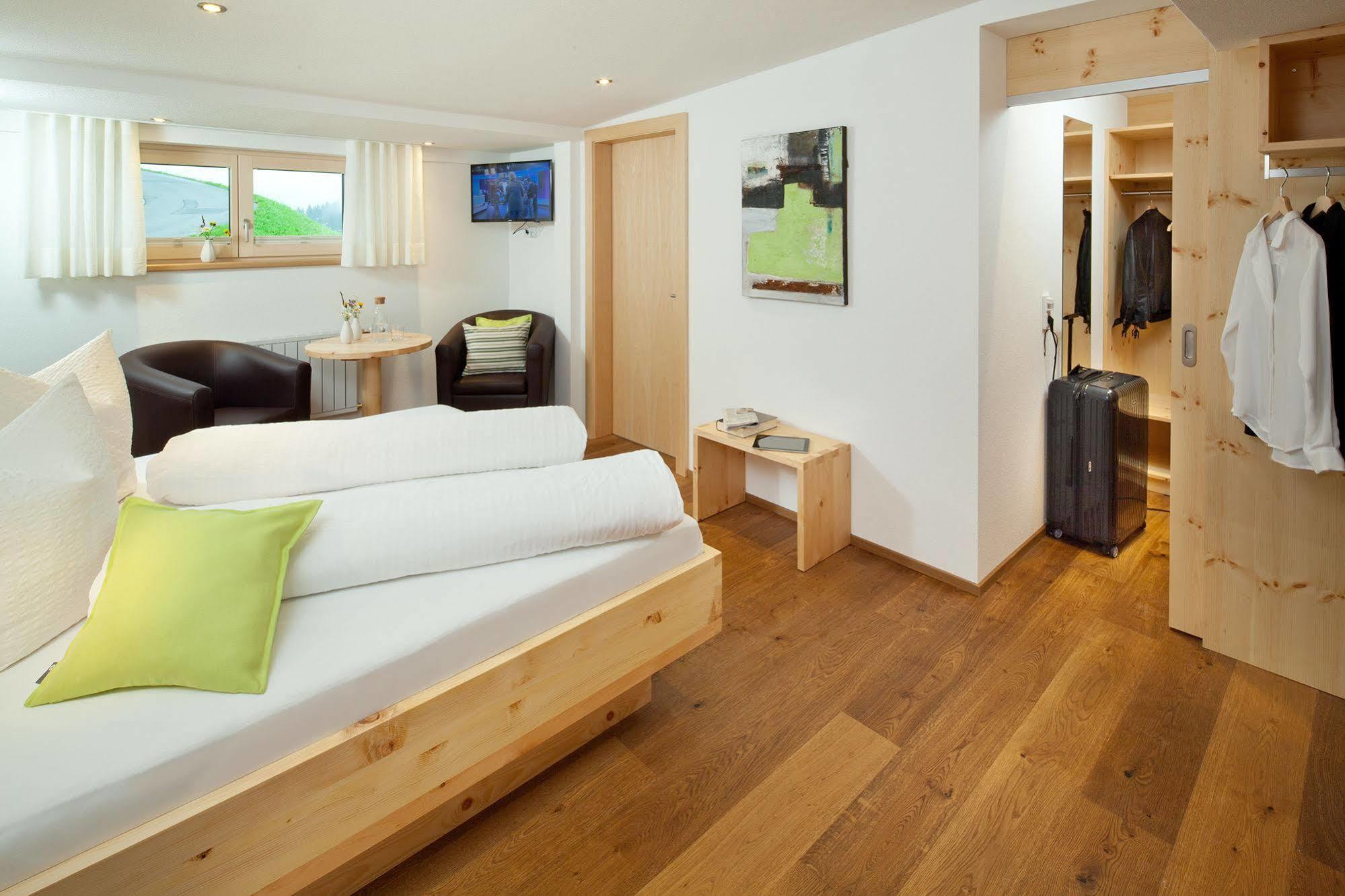 Aparthotel Brunnenhof Damuels Esterno foto