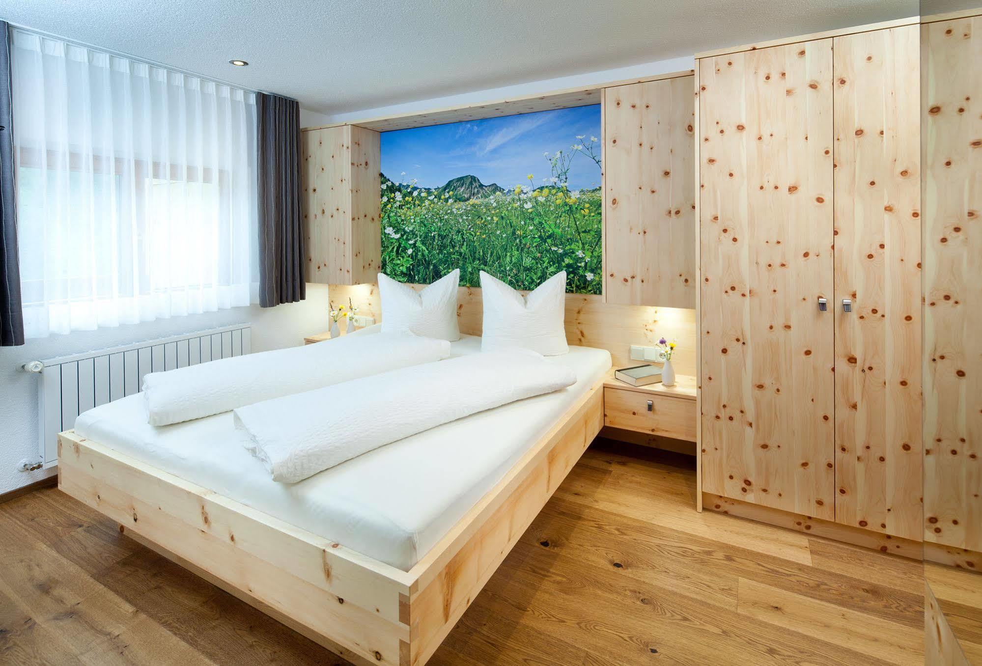 Aparthotel Brunnenhof Damuels Esterno foto